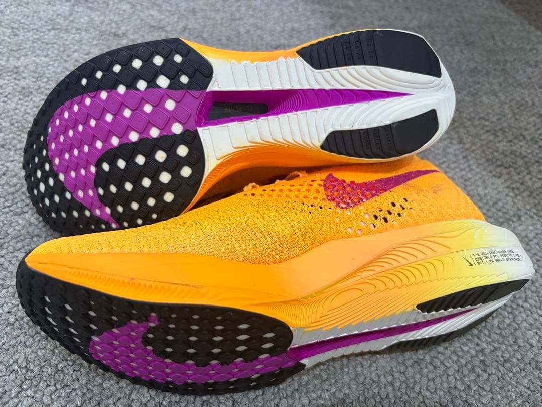 NIKEヴェイパーフライ3 23.5cm