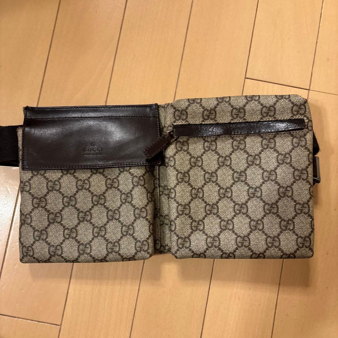 美品GUCCIボディバック