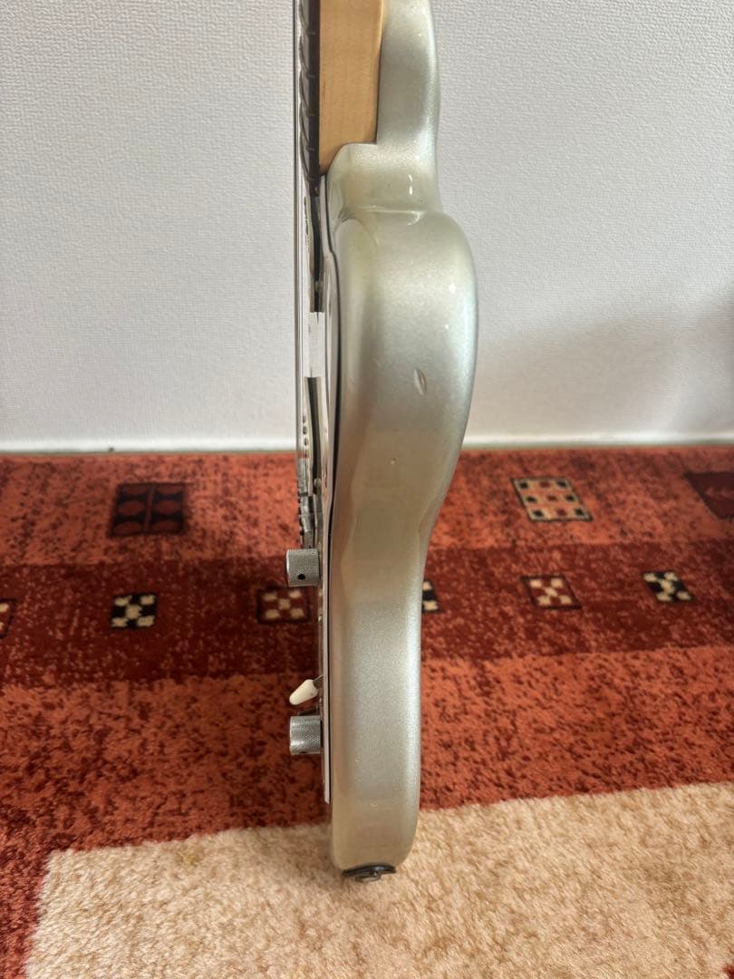 FERNANDES SG-65 エレキギター シルバー ハードケース付き