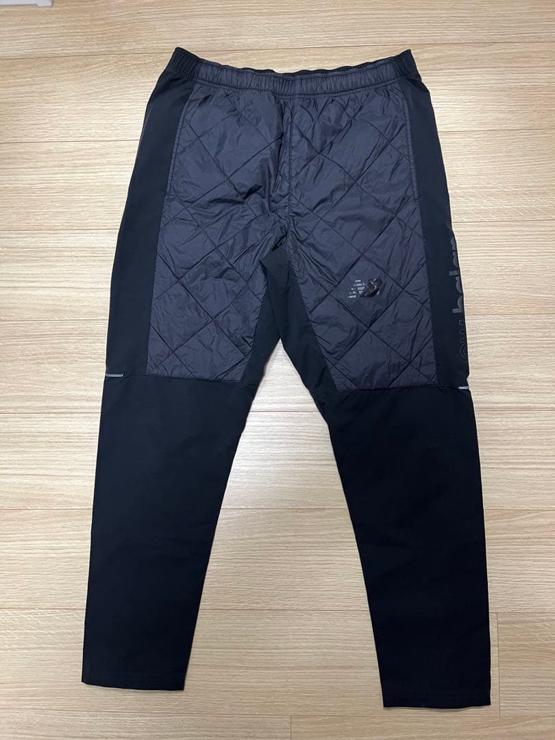 ニューバランスブラックアウトパフォーマンス中綿トップ＆パンツ