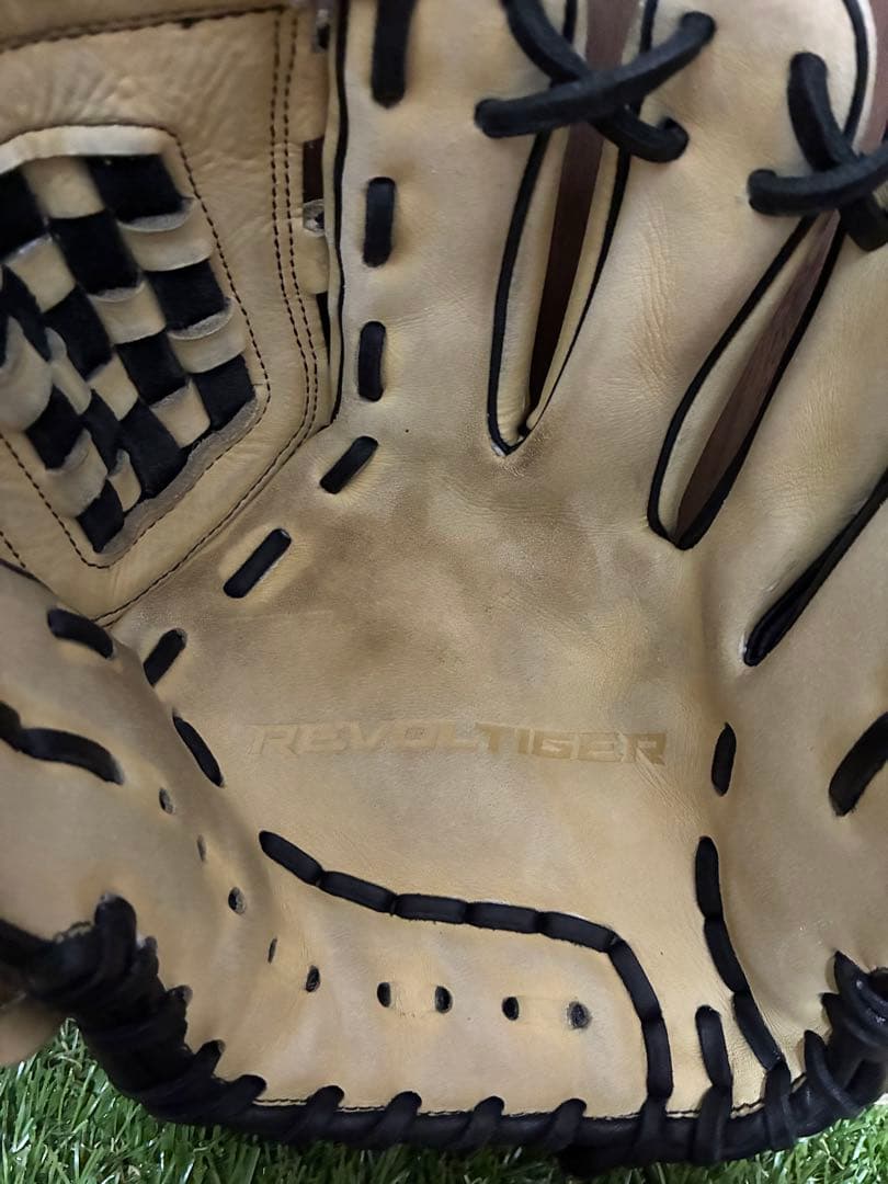MITSUWA TIGER 軟式内野手グラブ　湯もみ型つけ済み