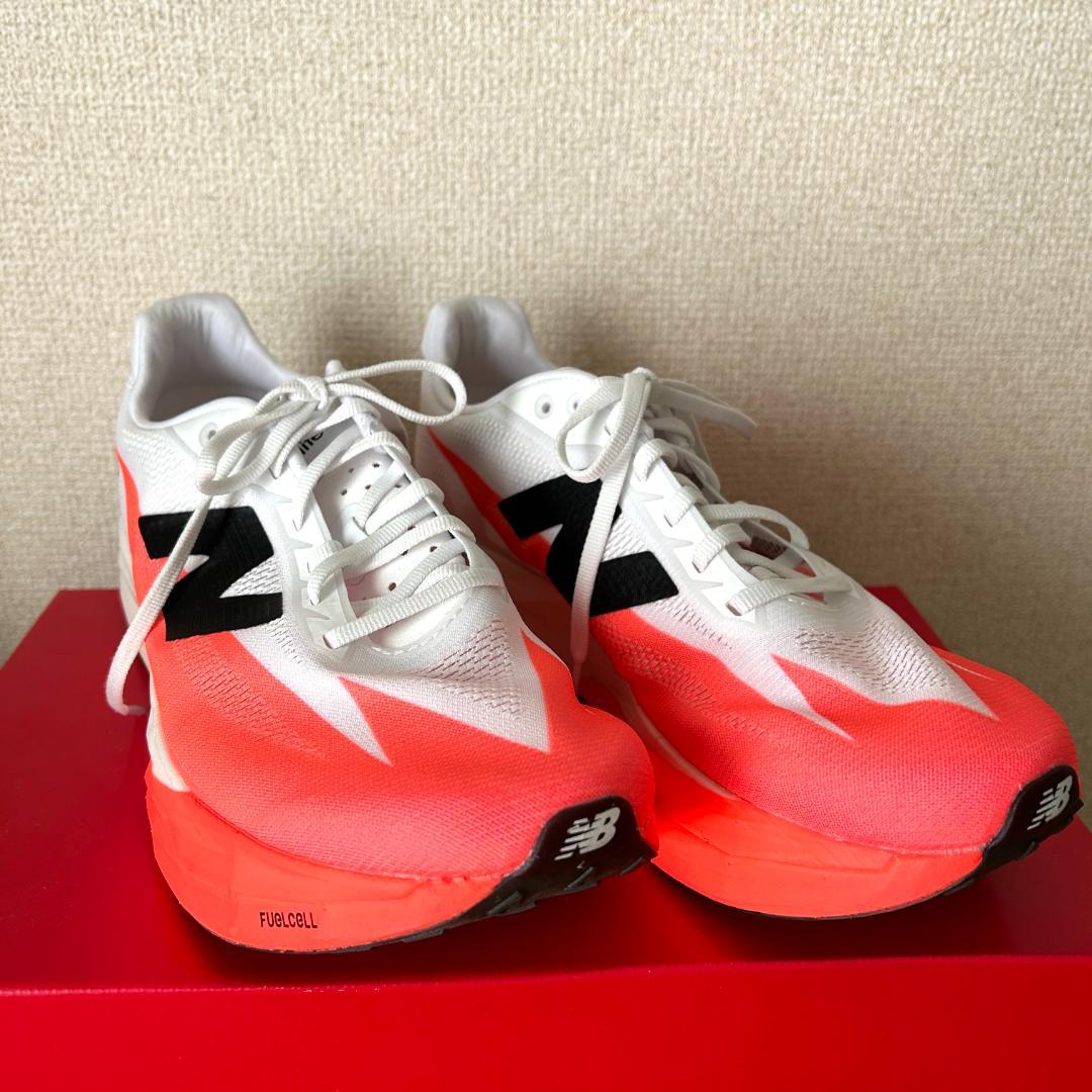 ニューバランスフューエルセルスーパーコンプエリートV5