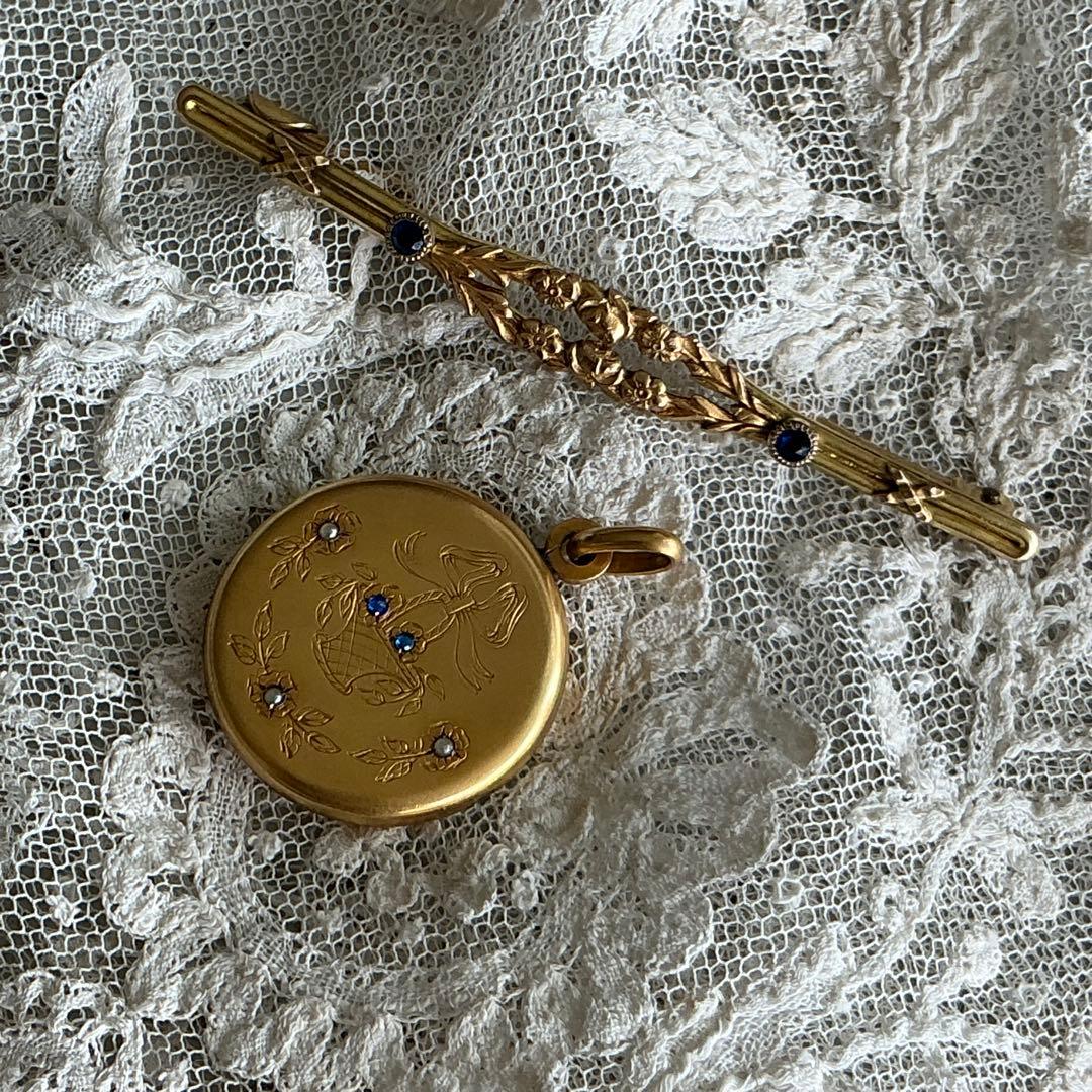 フランスアンティーク　ペンダントトップ＆ブローチ　ゴールドプレート　ビジュー