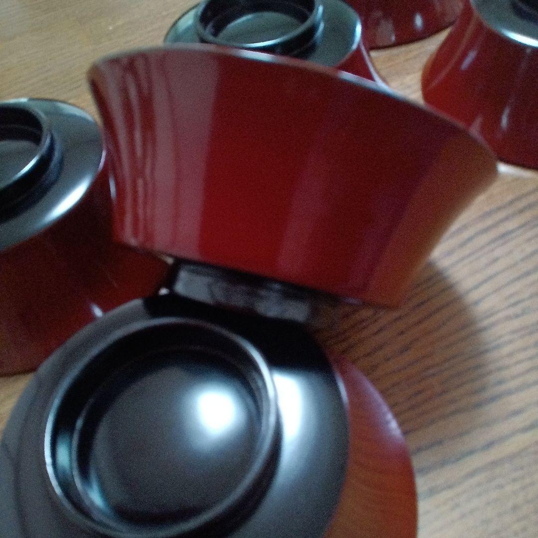 珍しい形の漆器椀　飯椀か煮物椀　かなり昔の物。6個