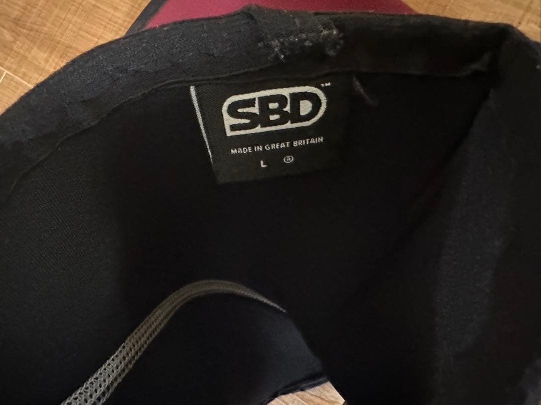 SBD バーガンディ 二ースリーブ Lサイズ