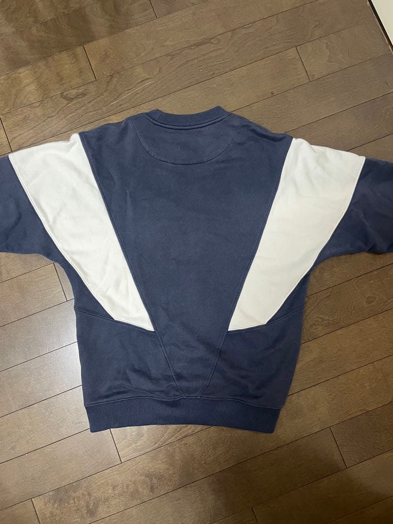 Palace スウェットトレーナー ネイビー/ホワイト