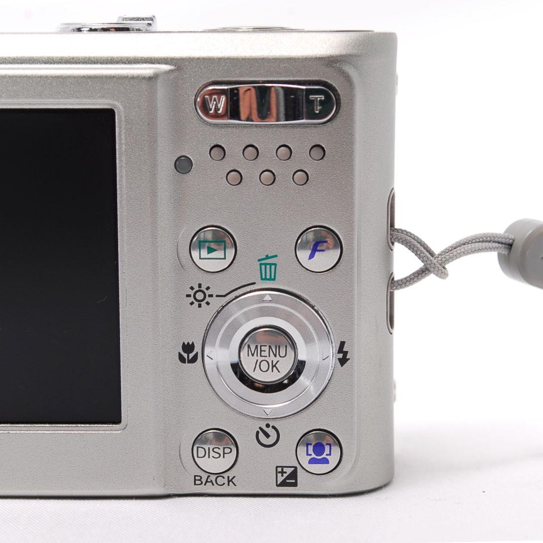 ❤動作良好❤少し訳あり❤ FUJIFILM FinePix F31fd コンデジ