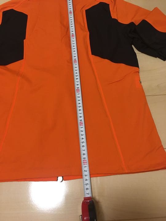 新品未使用　デサントのレインウェアセットアップ　オレンジ／黒　サイズO(TL)