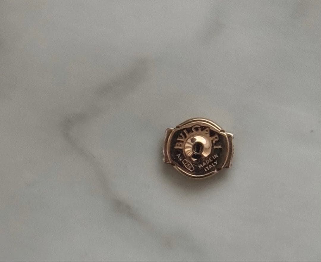 ブルガリ・ブルガリ シングルピアス k18 オニキス