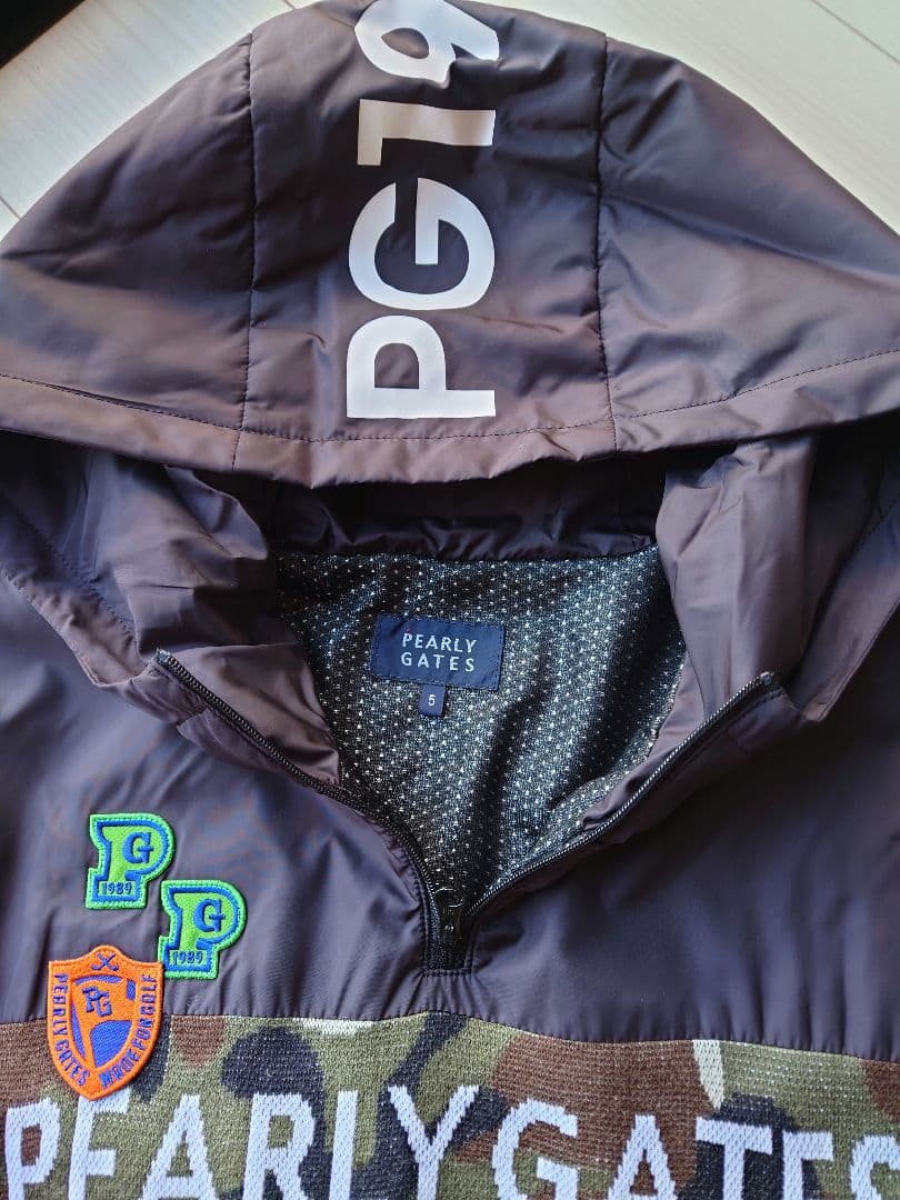 PEARLY GATES 迷彩柄 保温アウター 【美品】