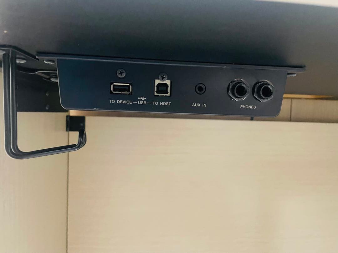 ヤマハ　デジタルピアノ クラビノー　CLP-645WA 椅子とメトロノームおまけ