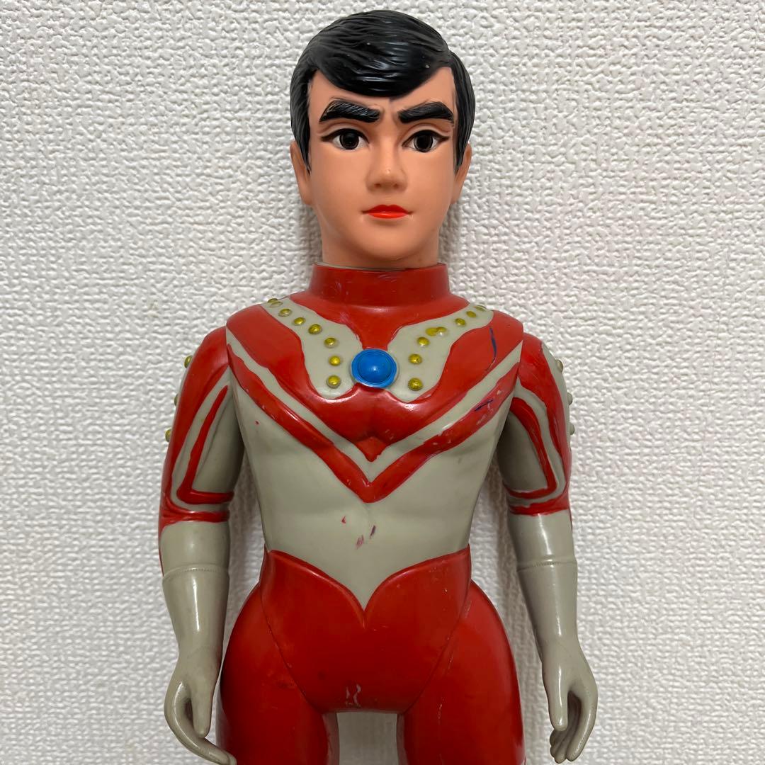 ウルトラマン 可動式フィギュア ヘルメット付き　ゾフィー　面取れ　ソフビ　当時物