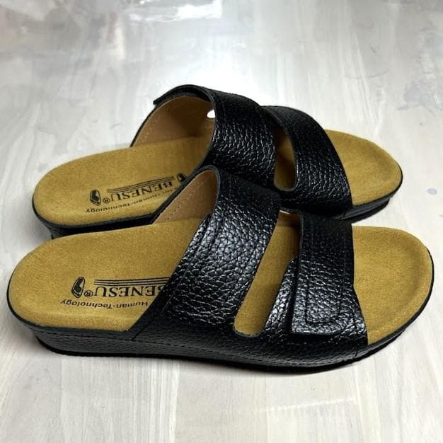 専用出品　新品 23㎝ 0092B ベネッシュ BENESUスリッパ 黒 室内履