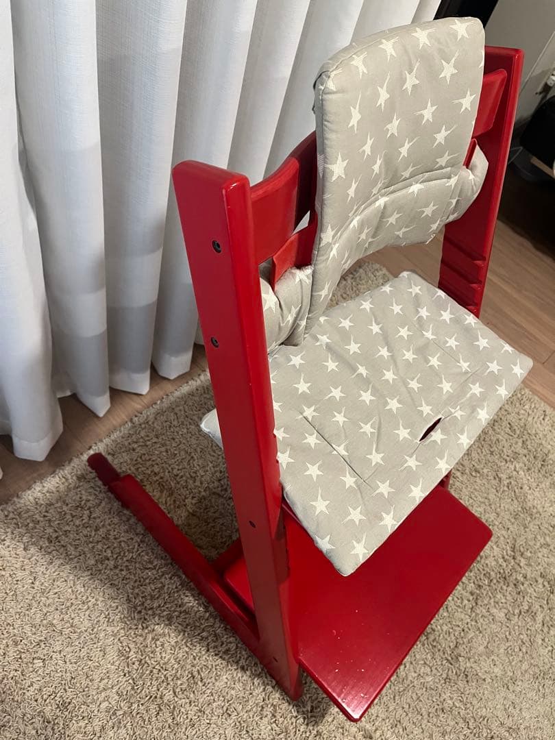 まい　STOKKE トリップトラップ レッド クッション付き 美品