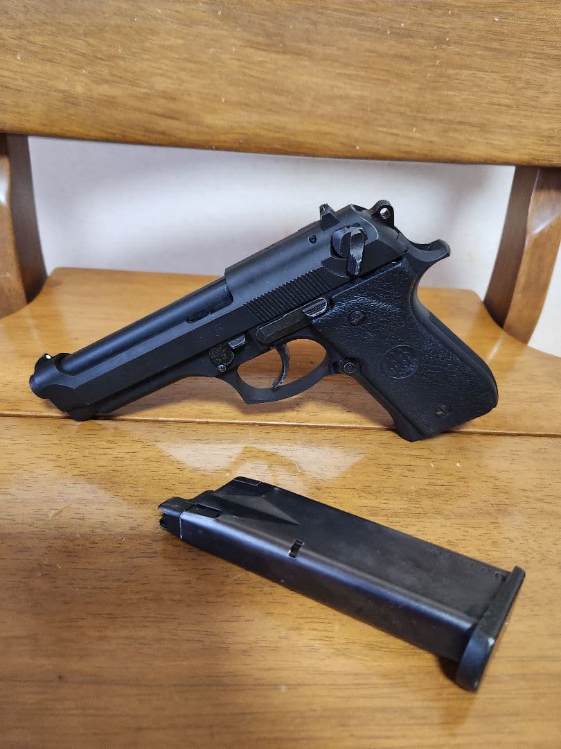 KSC M9　ヘビーウエイトモデル　実物ケース、usグリップ