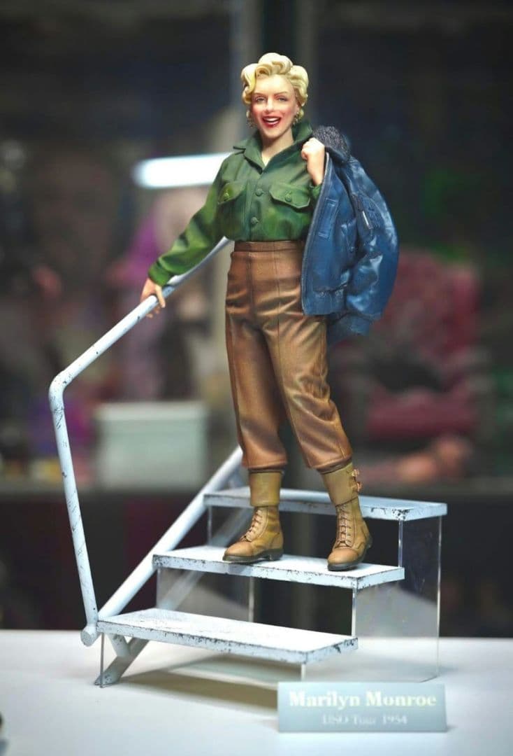 ＸPULUSMODELS 塗装完成品 1/8マリリン・モンロー フィギュア