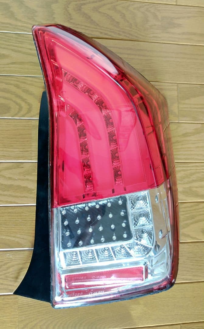 ZVW30 プリウス LED テールライト 左右セット