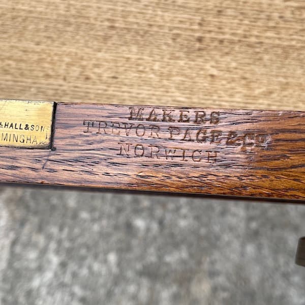 イギリスアンティーク ライティングビューロー　サイドボード　トレバーページ