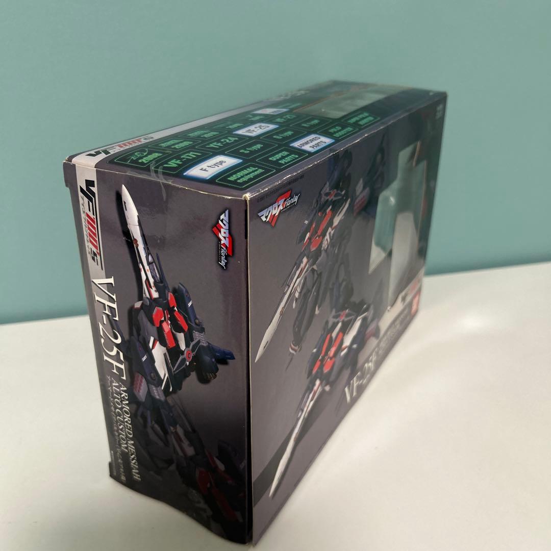 t836 VF-25F アーマードメサイアバルキリー 早乙女アルト機