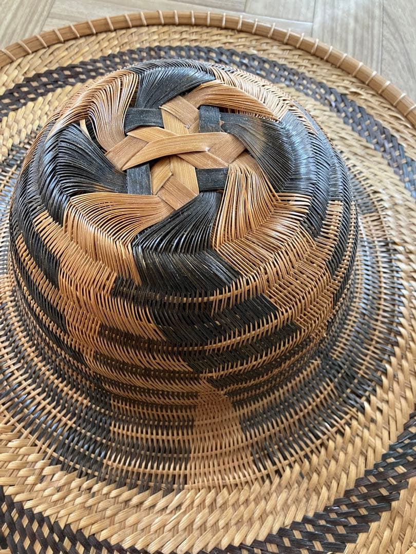 フランス ビンテージ　手編みの帽子