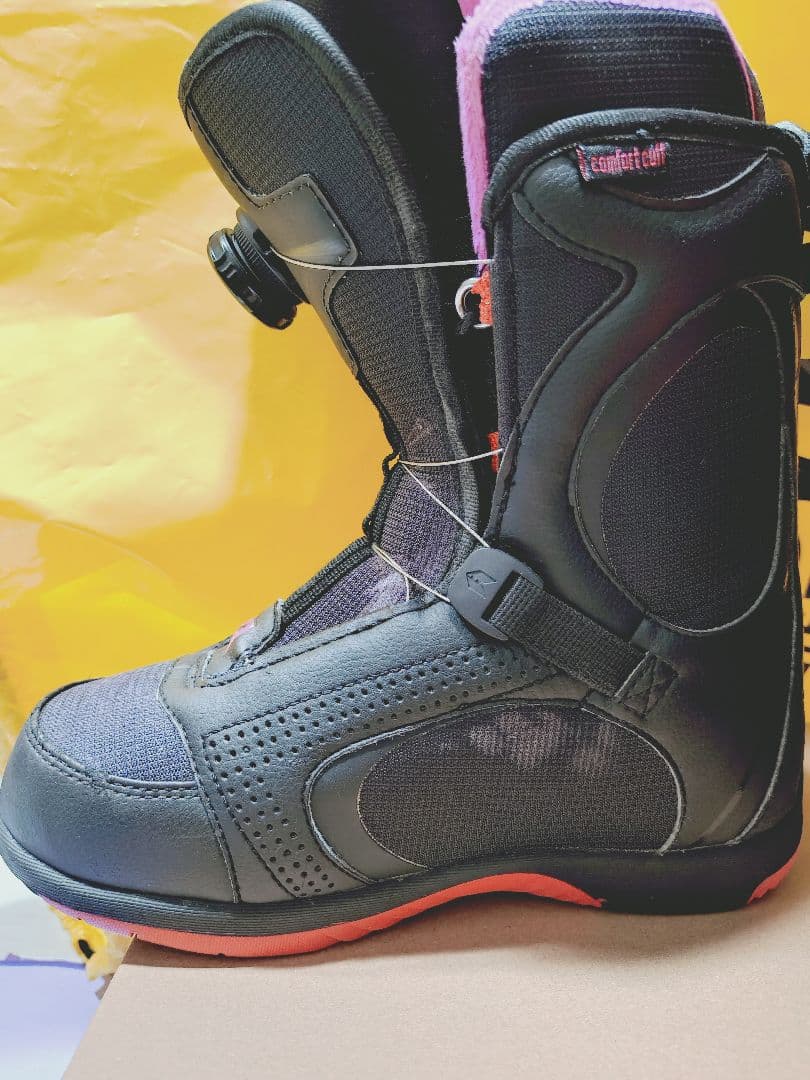 女性用スノーボードブーツ BOAシステム搭載HEAD