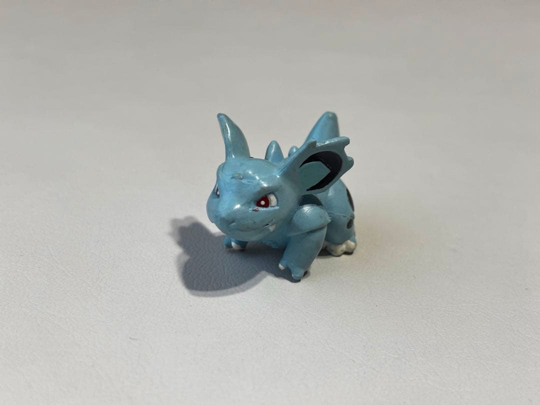 ポケモンフィギュア　モンコレ ニドリーナ 初期