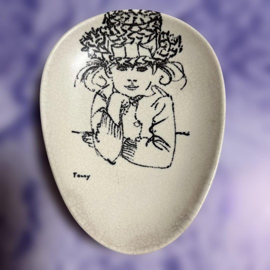 Nanasai ファニーダルナ ヴィンテージ 飾り絵皿 2枚