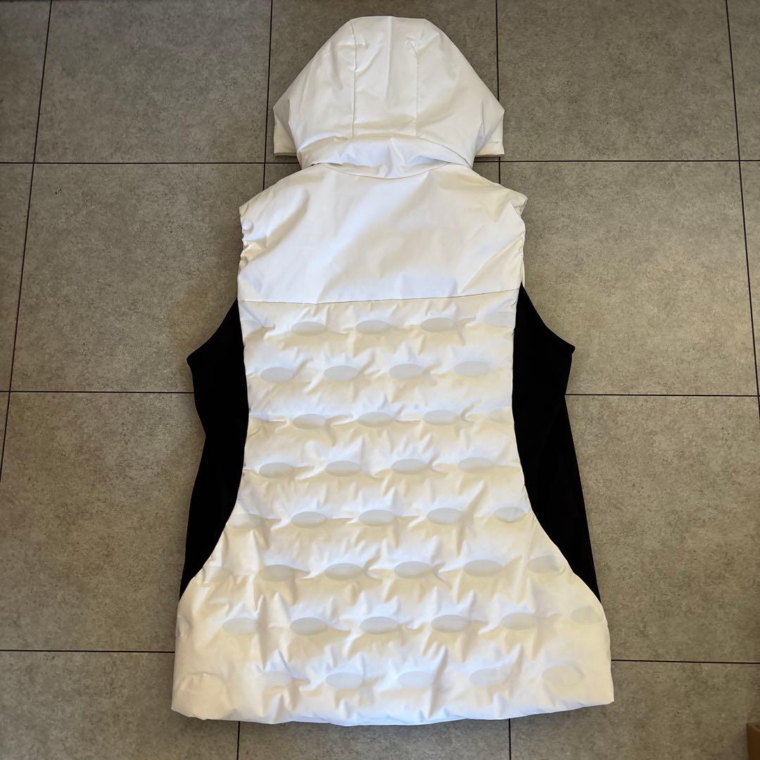 マンシングウェア　　ダウンベスト