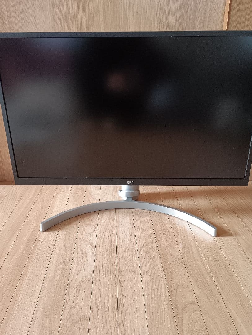 LG 27UL550-W 27インチモニター