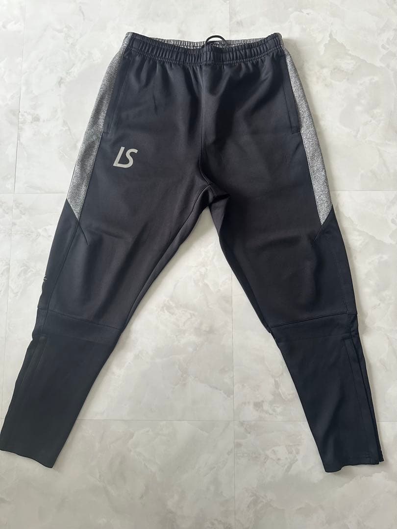 ルースイソンブラ　スポーツジャージセット ブラック/グレー