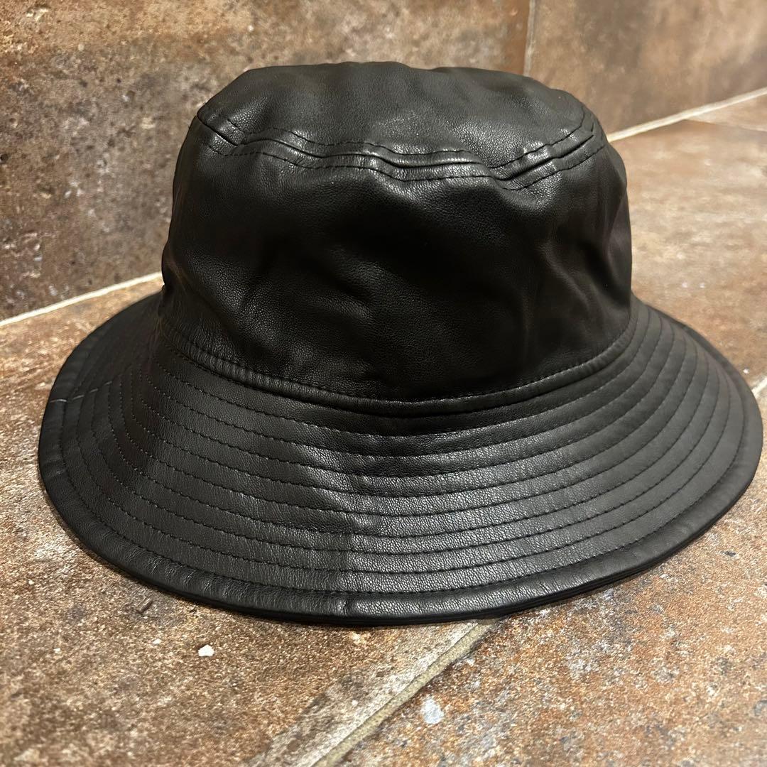 WAAC New Era（ニューエラ）コラボレーション　レザーバケットハット