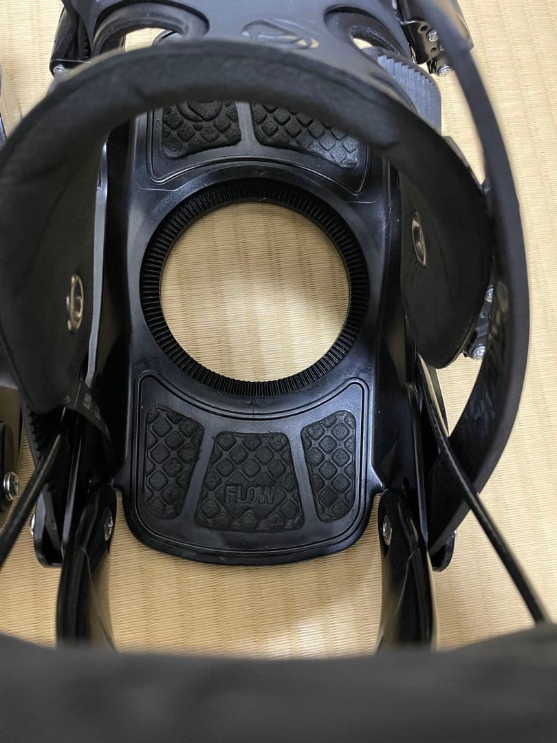 Flow ALPHA スノーボード　ビンディング　リアエントリー