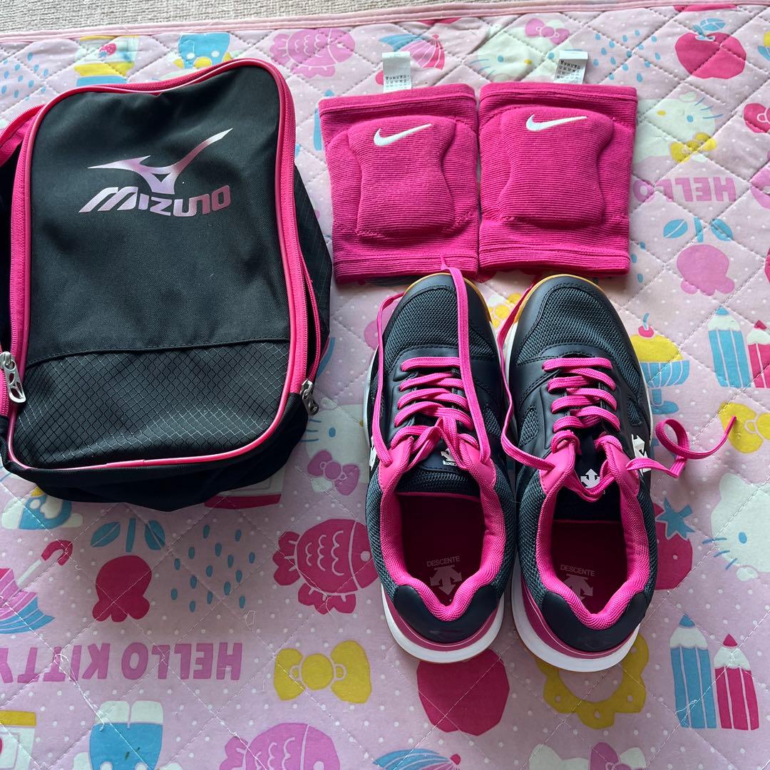 バレーボールシューズとサポーターセット