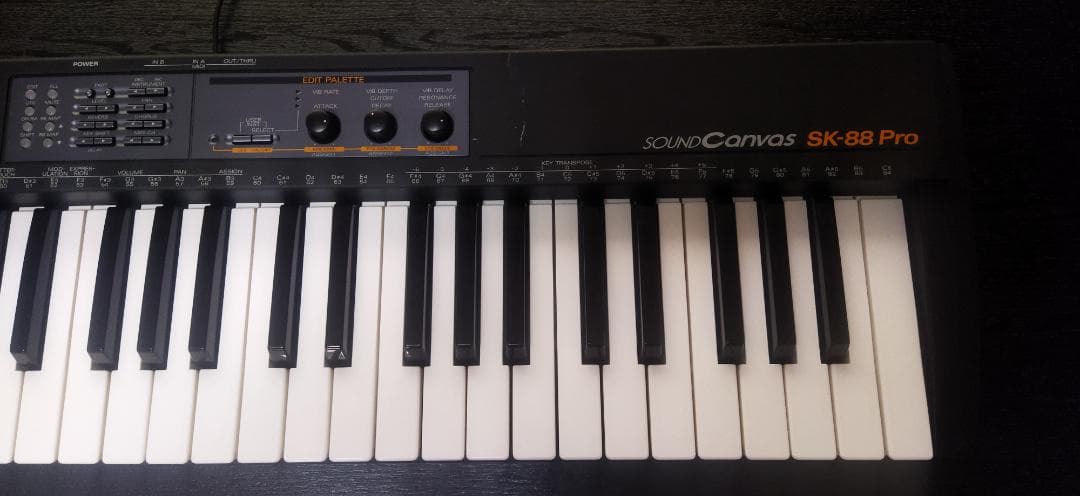 鍵盤楽器 Roland SK-88 Pro