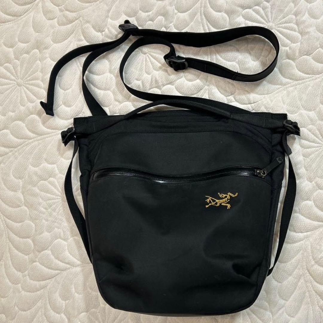 ARC'TERYX アークテリクス　ARRO 8 アロー 8 ショルダーバッグ