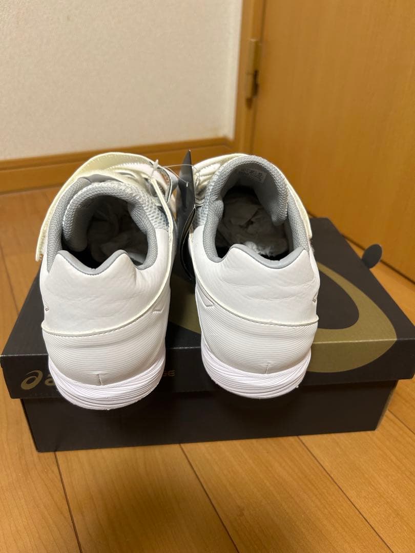 アシックス　ゴールドステージ　野球 スパイク 金具 白 ベルト27.0cm 新品