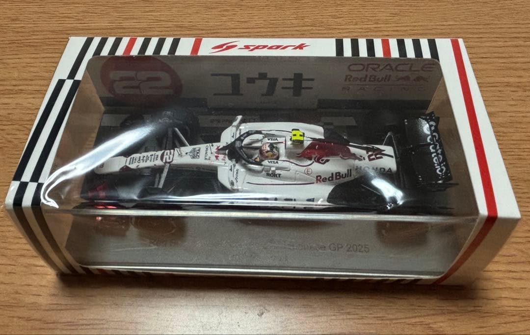 【新品】スパークRed Bull Racing RB21 角田裕毅 1/43