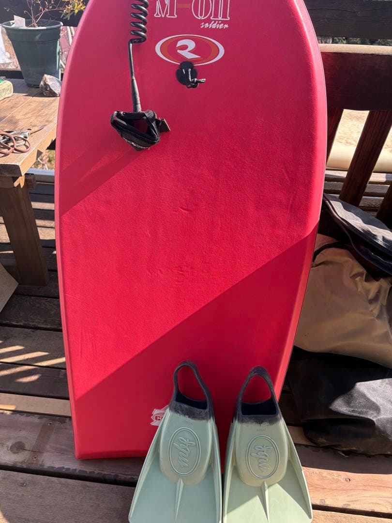 M O II ボディボード 赤