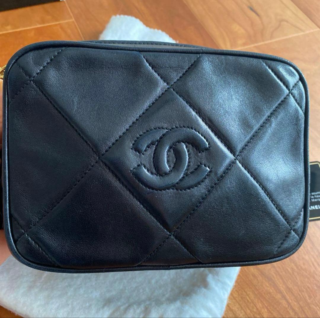 美品　シャネル チェーンショルダー ラムスキン