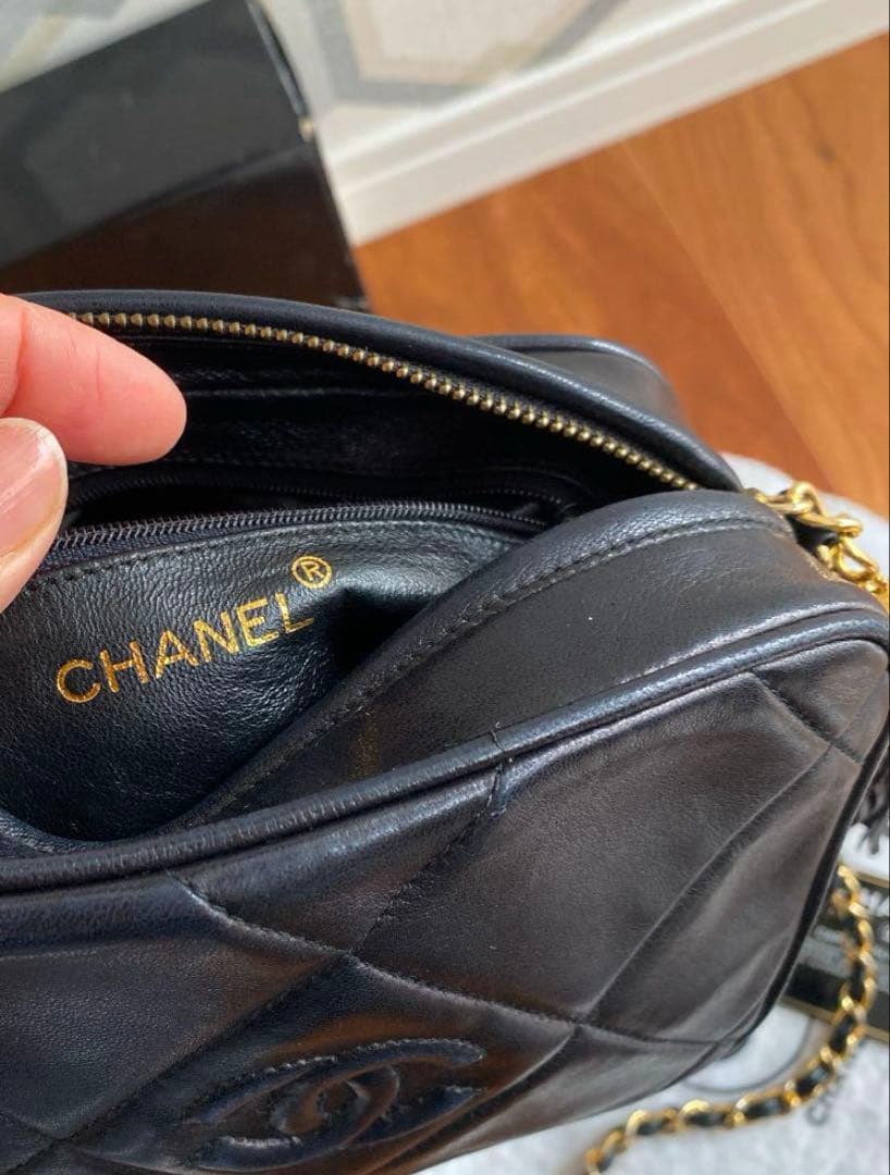 美品　シャネル チェーンショルダー ラムスキン