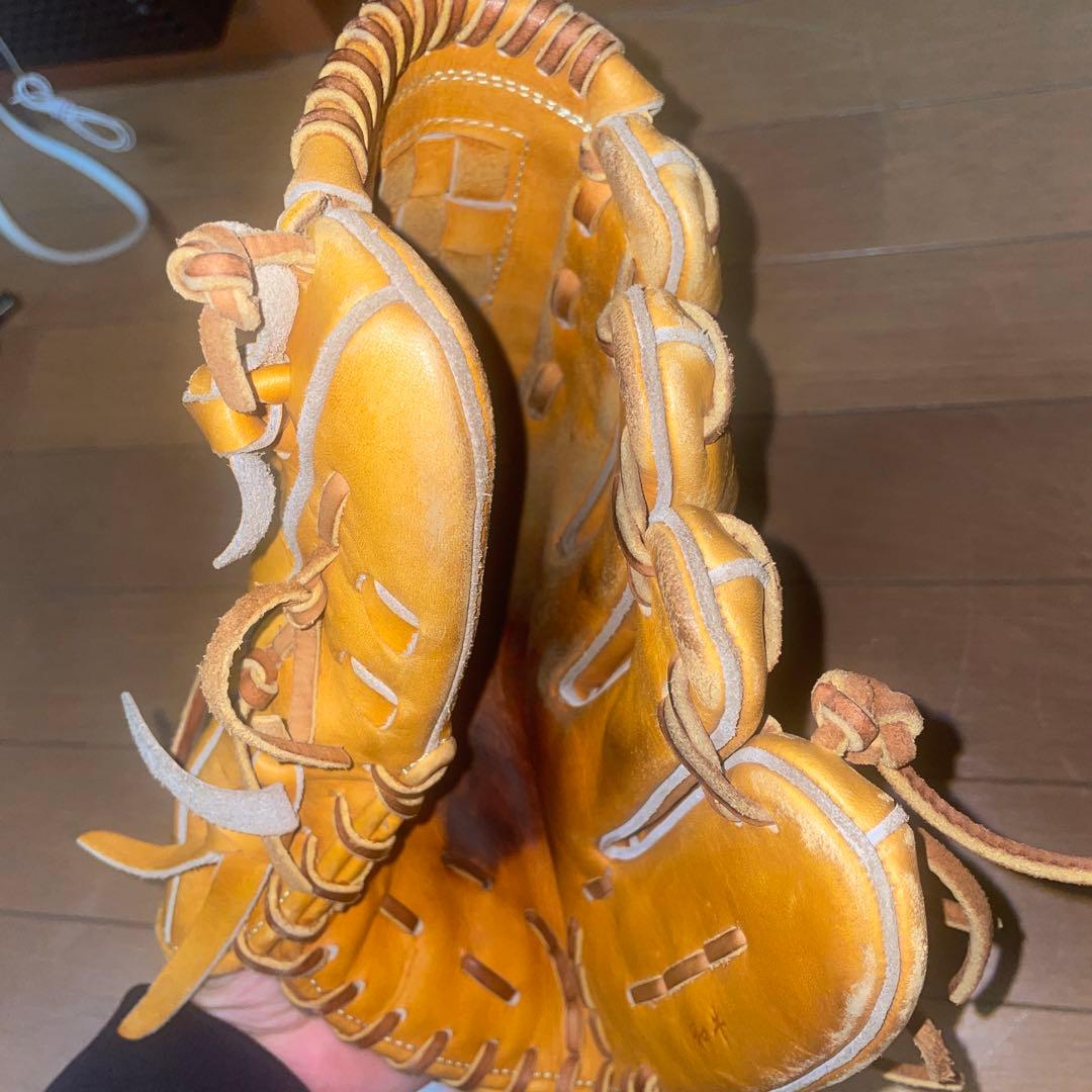 硬式グローブ　投手用　アクセフベルガード