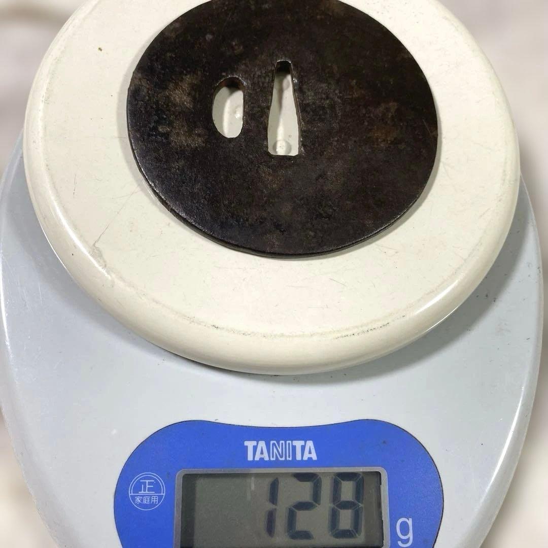 B-27 鍔　武具　刀装具　日本刀　装飾品　アンティーク　美術品　工芸品　鉄製