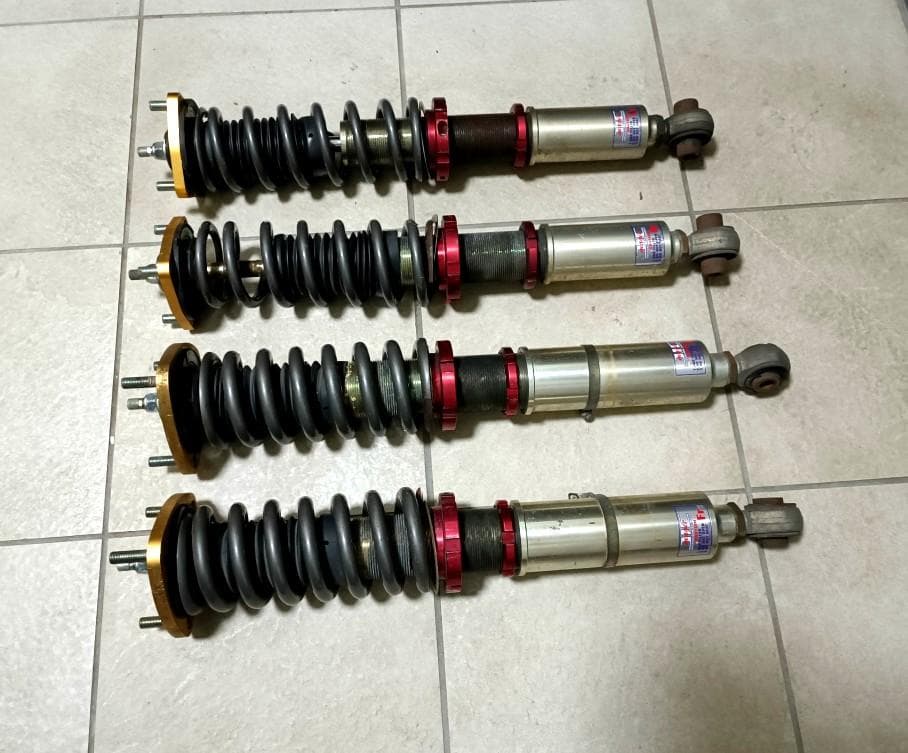 クラウンGRS180/182/184/200 フルタップ式 車高調JIC