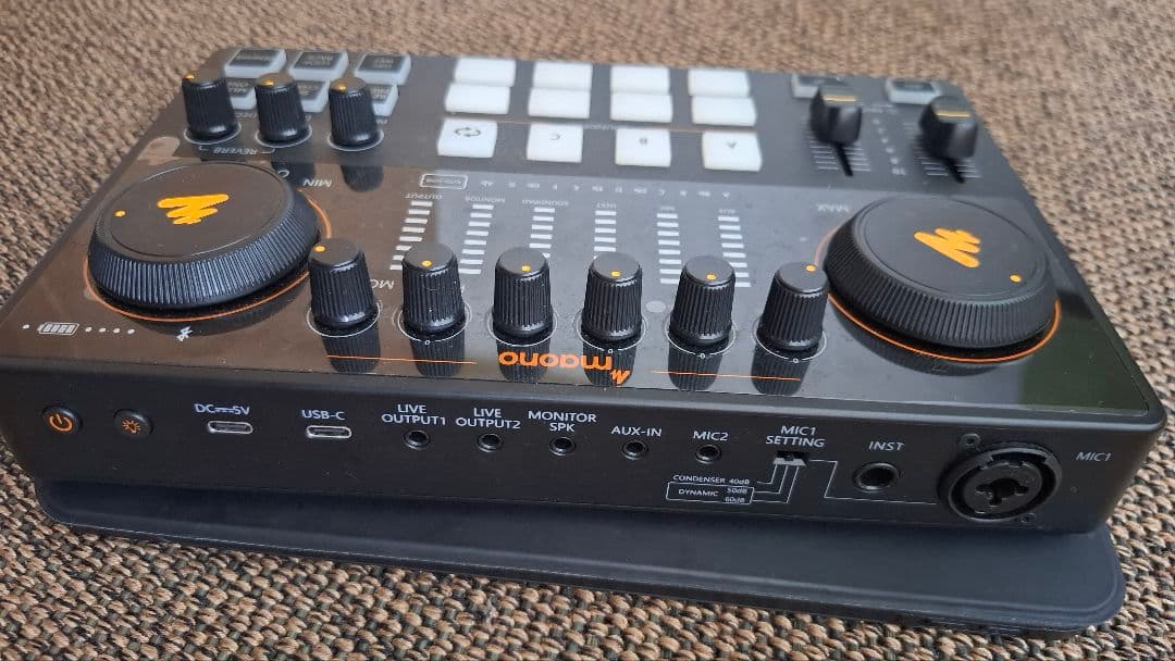 MAONO MODEL -AME2 インターフェース