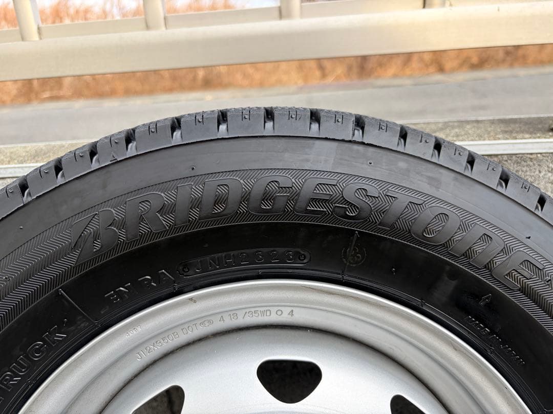 ブリヂストン 145/80r12 スタッドレスタイヤセット