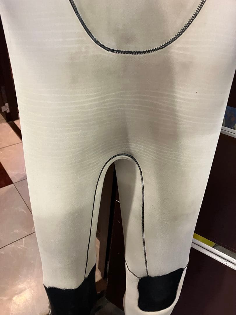 ネックイン　フルスーツ　メンズ　コーディアル