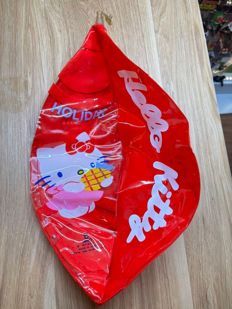 未使用品　レトロ 旧タカラ ハローキティ ビーチボール 40センチ サンリオ