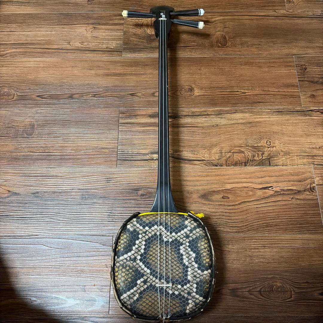 蛇皮装飾 三線本体