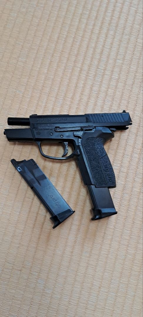 SP2340 ガスガン ブラック 2マガジン付き