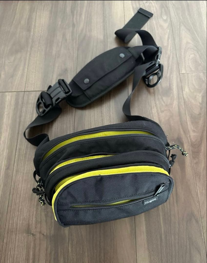 小*梅様 Hugoo ハグー ヒップシート ショルダーバッグ 抱っこ紐　ブラック